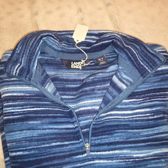 Lands End Fleece - Picture 2 of 3